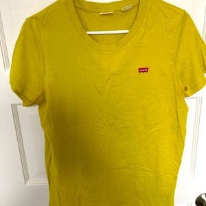 Levi’s Yellow Tee